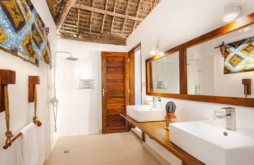 Pingwe Casa | Shanuo Beach Bungalows