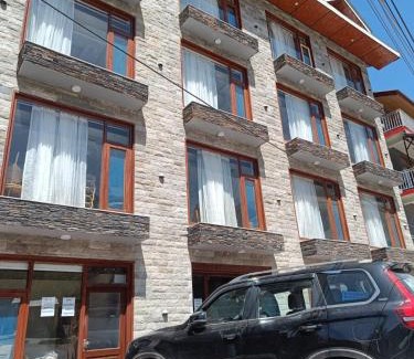 Manali Hotel | Sharanam by Sheosante