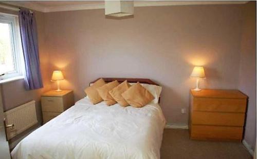 Aylesbury Casa | Shared Double Rooms