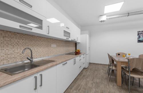 Split Hostal | Shared room in Hostel - Bunk bed