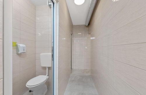 Split Hostal | Shared room in Hostel - Bunk bed
