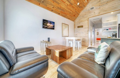 Flour Bluff Casa | Shared Waterfront Pool and Boat Dock, Balcony w/ View | Yellowfin by AvantStay