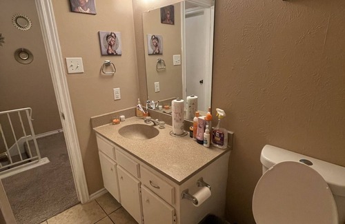 West Arlington Casa | Shared Women only , Comfortable , Beds w/TVs