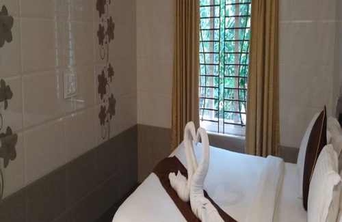 Yercaud Hotel | Sharma Jee Farm House
