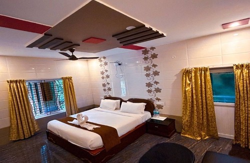 Yercaud Hotel | Sharma JEE FarmHouse
