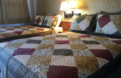Wells Hotel | Sharon Motel