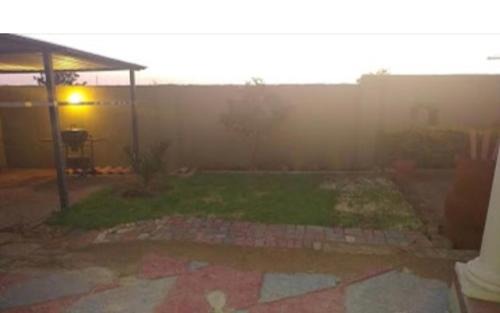 Moses Kotane Casa | SHARONS GUESTHOUSE