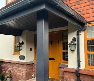Prestatyn Apartamento | Sharons Retreat your own private lounge bedroom Bathroom and the use of a hot tub I also live here