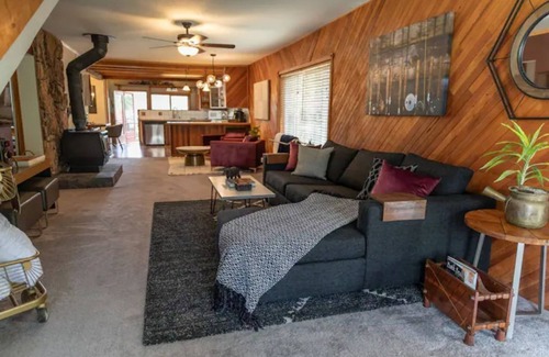 McCloud Casa | Shasta Basecamp McCloud CA.