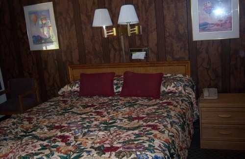 Shasta Lake Hotel | Shasta Dam Motel