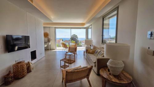 Fontane Bianche Apartamento | Shati Luxury - New, Heated Pool, Sea view Near beach