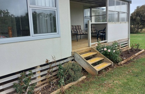 Yambuk Casa | Shaw View Cottage, Beautiful cosy cottage central to many tourist destinations