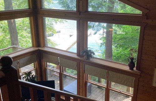 Shawnigan Lake Cabaña | Shawnigan Lake Waterfront Cottage