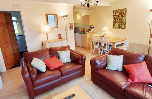 Dartmouth Chalet De Esquí | Sheena's Dartmouth Chalets