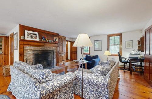 Brewster Casa | Sheep Pond Bow House