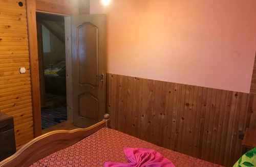 Ruska Mokra Casa | Shelest Vody