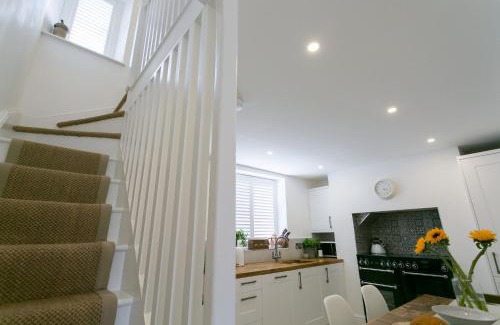 Menai Bridge Casa | Shell Cottage