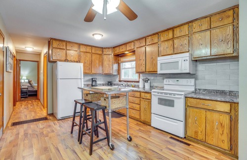 Shell Knob Casa | Shell Knob Home w/ Fire Pit, Near Table Rock Lake!