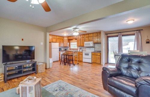 Shell Knob Casa | Shell Knob Home w/ Fire Pit, Near Table Rock Lake!