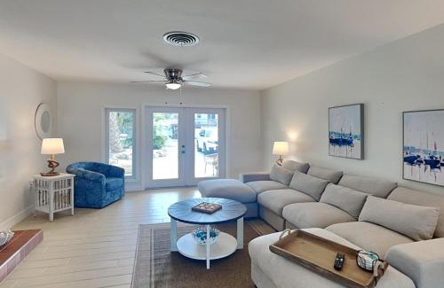 Fort Myers Beach Casa | Shell Mound Beach Cottage