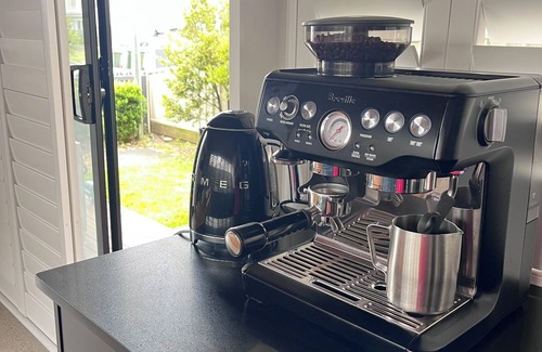 Shellharbour Casa | Shellharbour Village Stay | Beach & Sauna