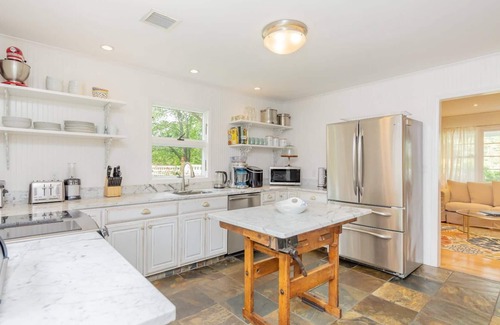 Suffolk County Casa | Shelter Island Retreat With Pool ...Close To Beach & Pet Friendly