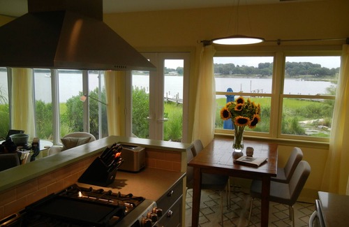 Shelter Island Heights Casa | Shelter Island, Waterfront, días perezosos con vistas impresionantes