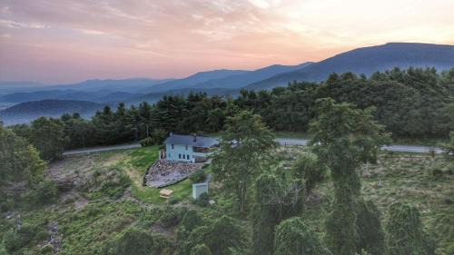 Stanley Casa | Shenandoah Hideaway