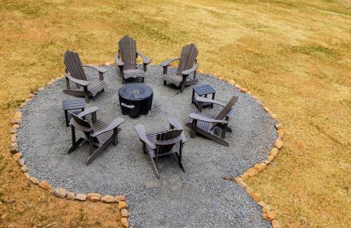 Stanardsville Casa | Shenandoah Luxury Mountain Stay in Stanardsville