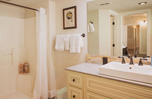 Sonora Casa | Shepherd Historic Retreat