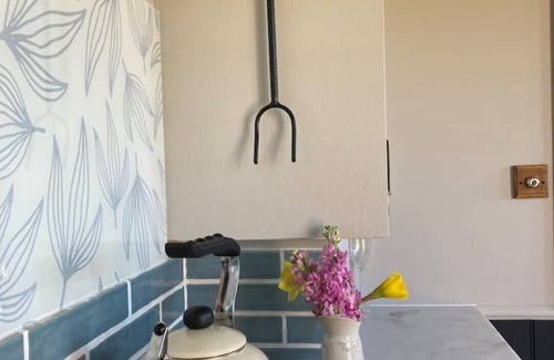Langport Cabina | Shepherd Hut in Private Meadow With Outdoor Bath
