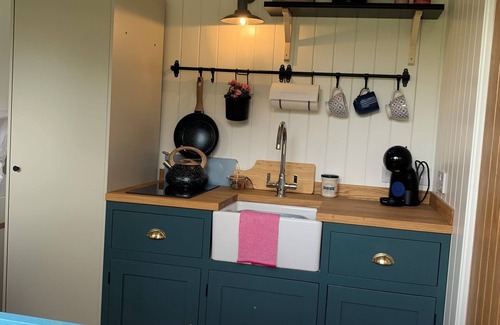 Saint Kew Apartamento | Shepherd Hut Near Wadebridge, Port Isaac the the Sandy Beaches of Polzeath