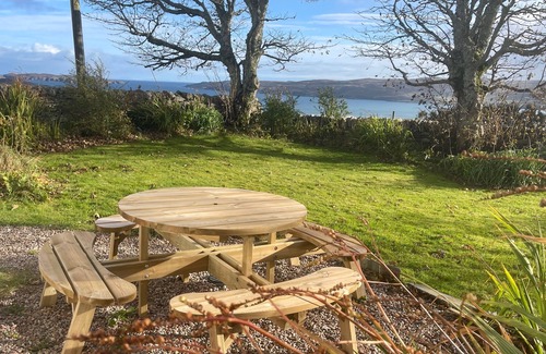 Lairg Cabaña | Shepherd Moon - Sea View Cottage near NC500