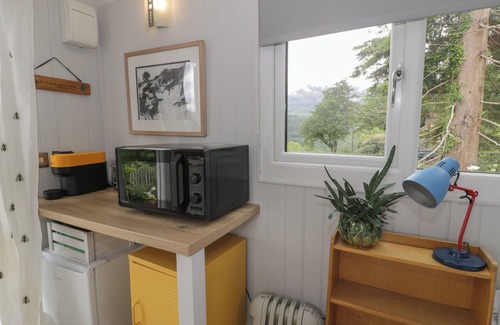 Ffestiniog Cabaña | SHEPHERD'S HUT AT PENRALLT GOCH, romantic in Ffestiniog
