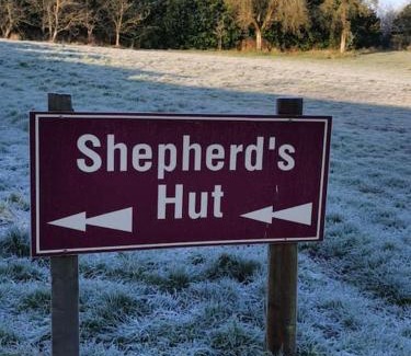 Llandenny Casa | Shepherd's Hut at Cefn Tilla Court