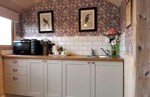 Llandenny Casa | Shepherd's Hut at Cefn Tilla Court