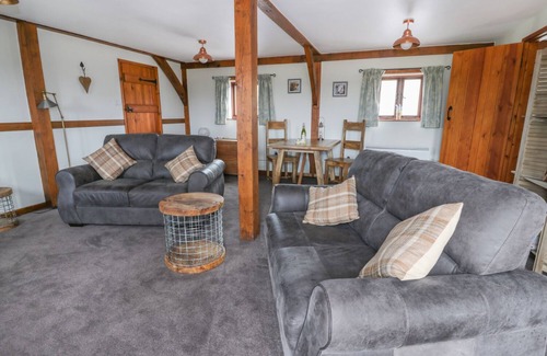 Kingswood Cabaña | SHEPHERD'S VIEW, casa de vacaciones de carácter en Minsterley, Ref 968475