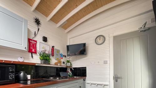 Beach Otro | Shepherds hut Bath