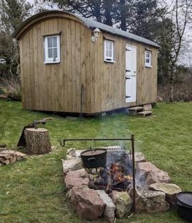Gwynfe Otro | Shepherds Hut - Brecon Beacons