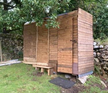 Gellilydan Otro | Shepherds hut on alpaca farm