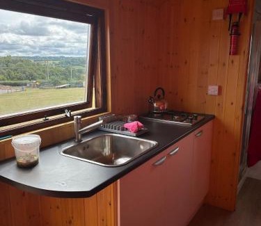 Paulton Casa | Shepherds hut near Bath