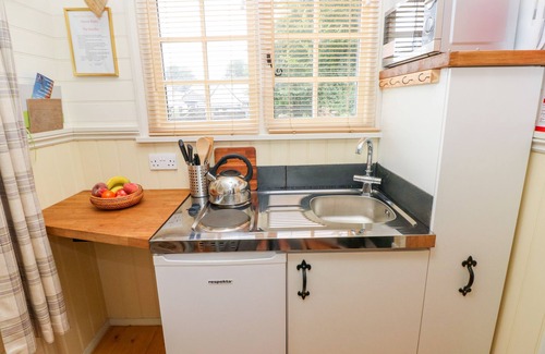Milford Haven Cabina | Shepherds Hut - The Hurdle