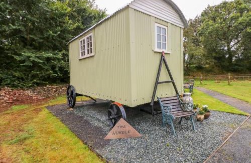 Milford Haven Casa | Shepherds Hut - The Hurdle