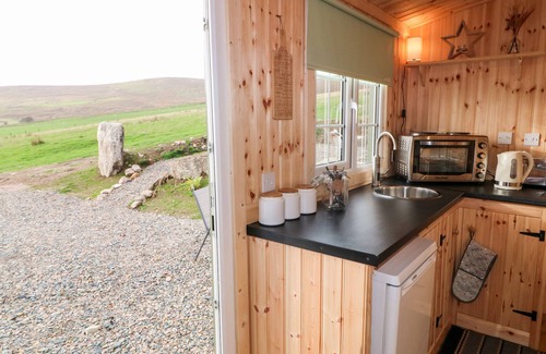 Omagh Cabaña | SHEPHERDS RETREAT GLENLARK in Greencastle, County Tyrone