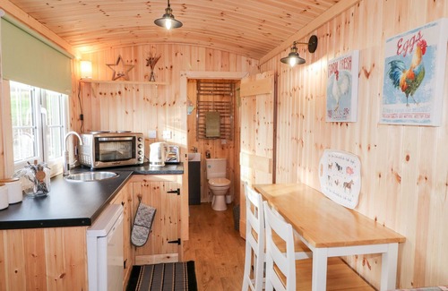 Omagh Cabaña | SHEPHERDS RETREAT GLENLARK in Greencastle, County Tyrone