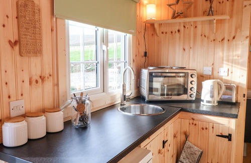 Omagh Cabaña | SHEPHERDS RETREAT GLENLARK in Greencastle, County Tyrone