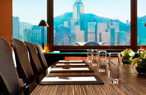 Tsim Sha Tsui Hotel | Sheraton Hong Kong Hotel & Towers