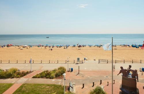 Northeast Virginia Beach Hotel | Sheraton Oceanfront Hotel