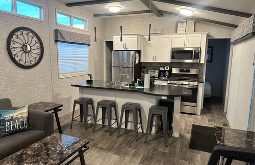 Sherkston Casa | Sherkston Shores 3BR Resort Home!