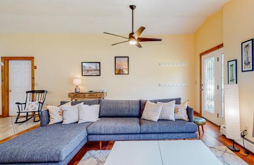 South Burlington Casa | Sherry Road Retreat